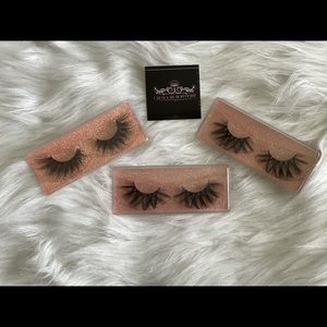 Mink strip lashes💅🏾